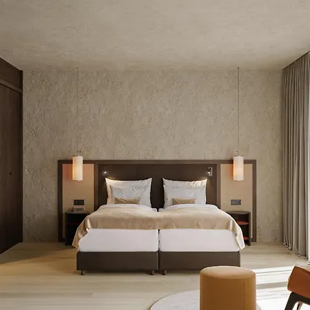 Отель Eisenhut Boutique 4*