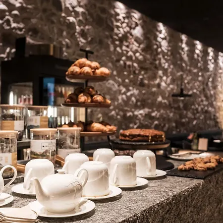 Eisenhut Boutique 4* Bozen
