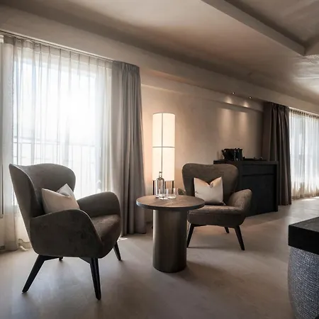 Eisenhut Boutique 4*