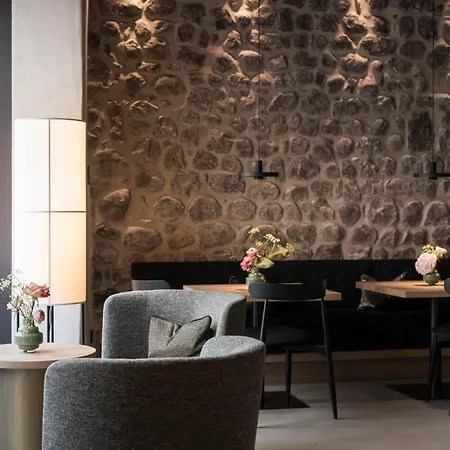 Eisenhut Boutique 4* Больцано