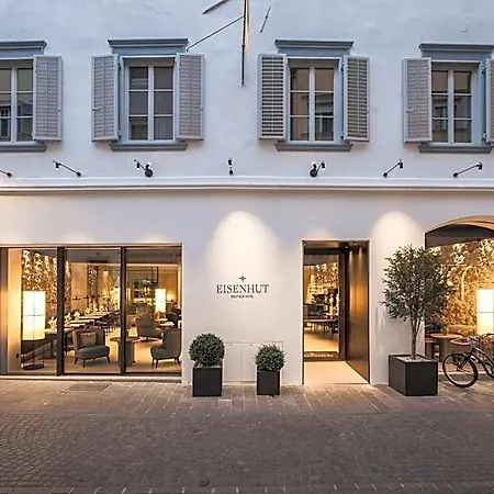 Hotel Eisenhut Boutique 4*